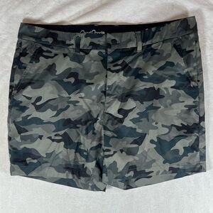 GoodGood 38W Camouflage Print Stretch Performance Golf Shorts